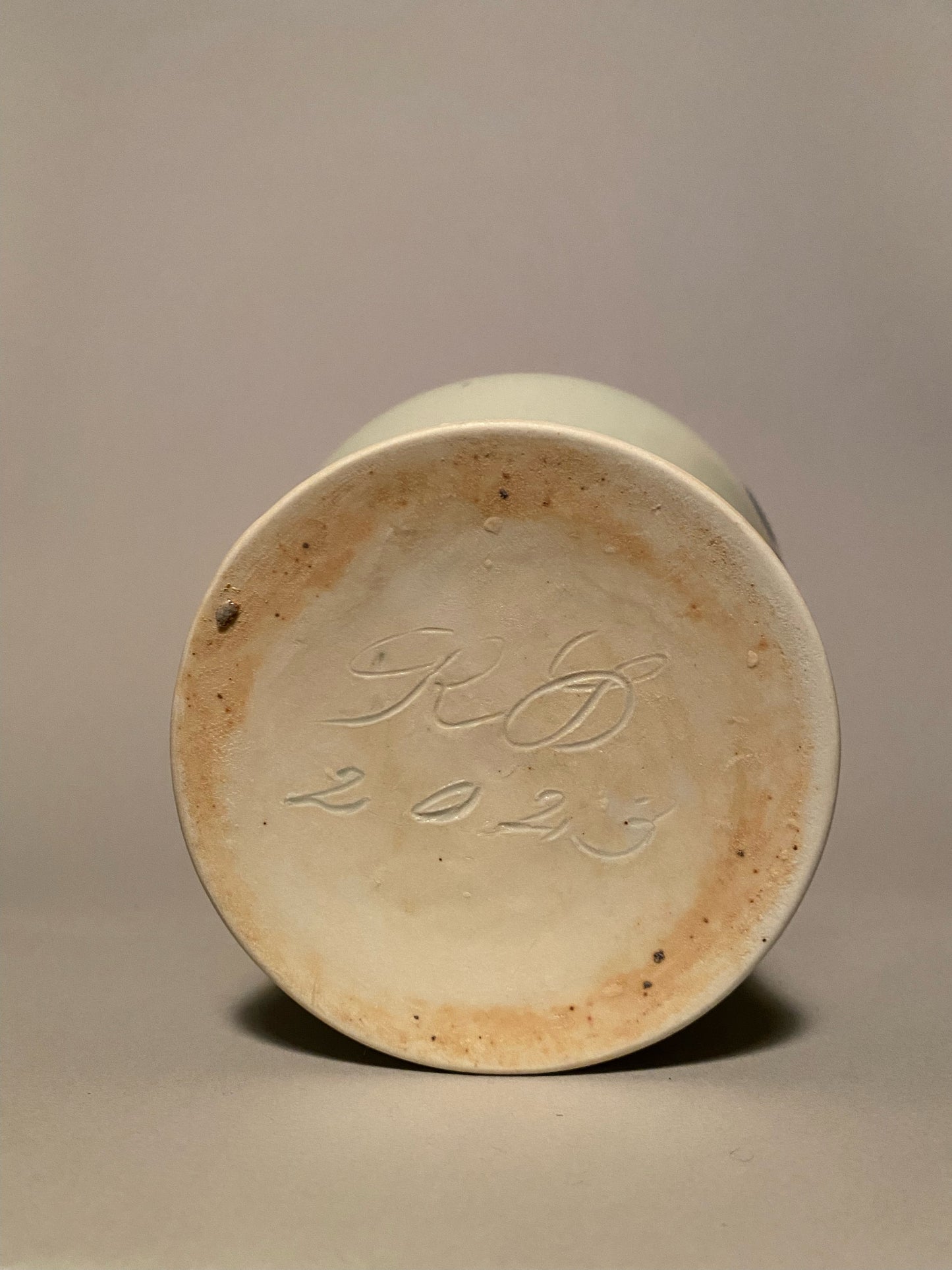 Celadon Vase with Sprig Motif 02