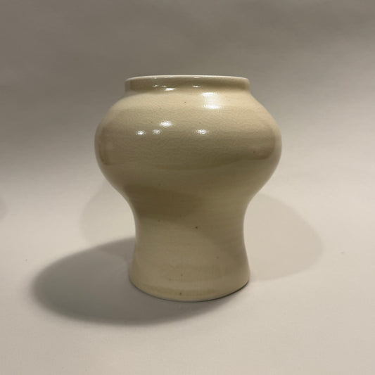 Plain Celadon Vase - PORCELAIN D