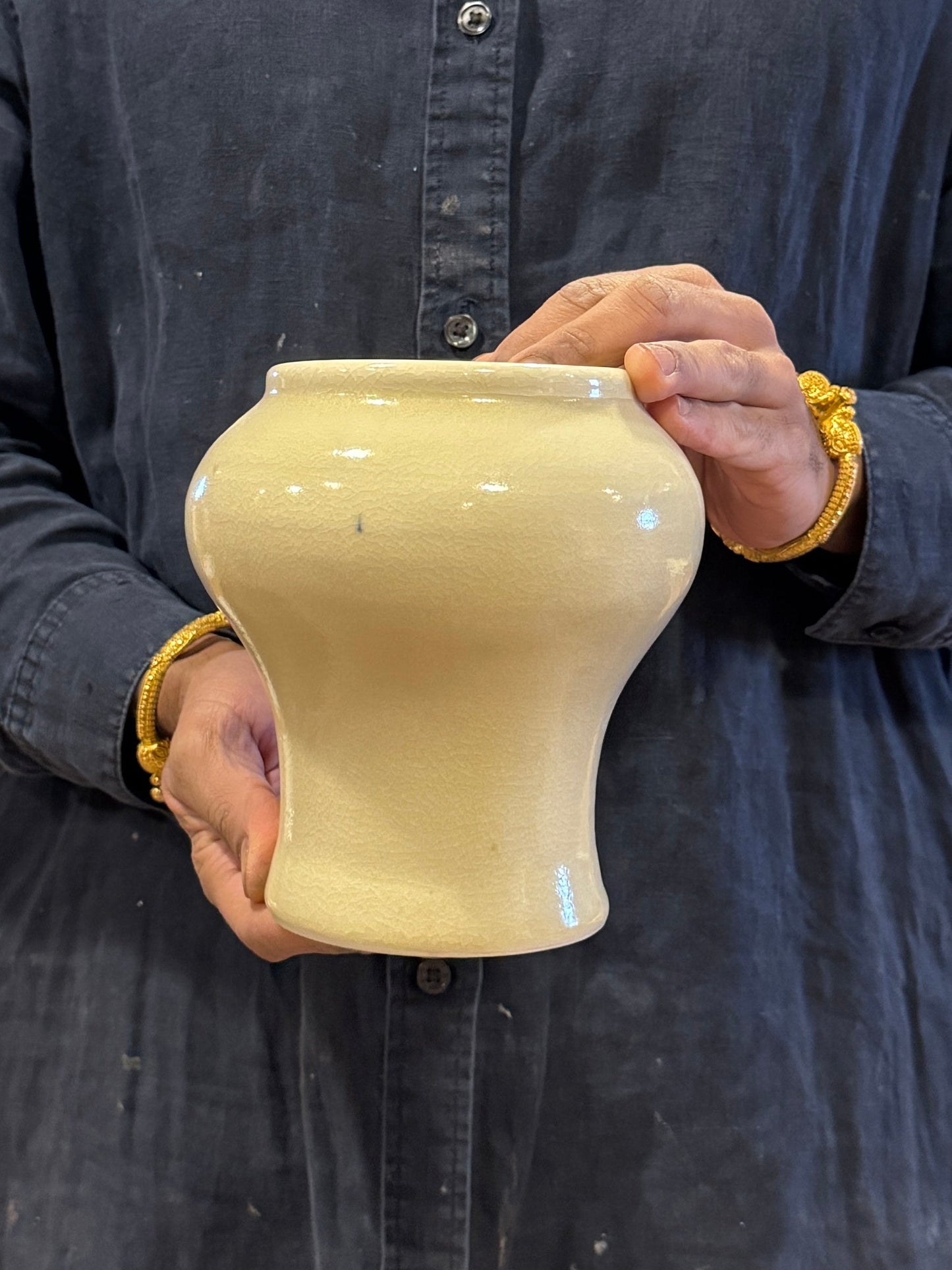 Plain Celadon Vase - PORCELAIN E