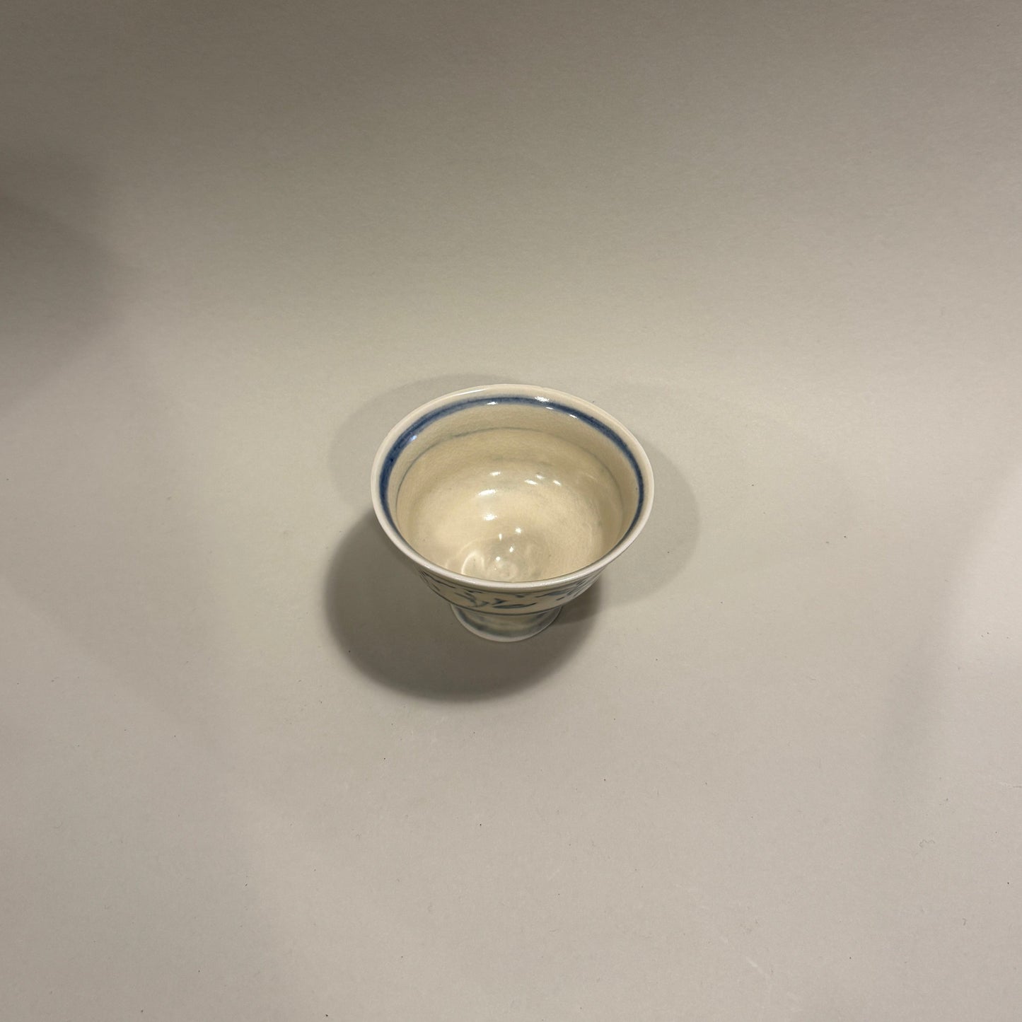 Small painted Celadon Bowl - PORCELAIN N