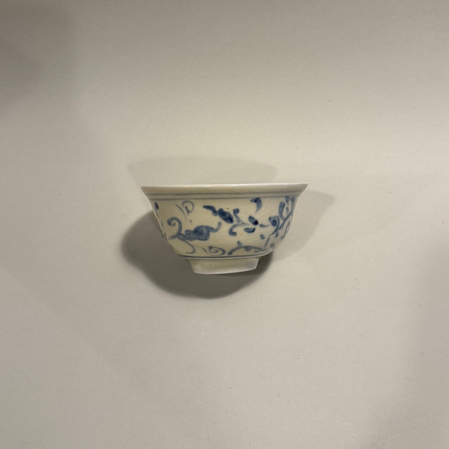 Small painted Crab Bowl - PORCELAIN O